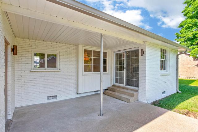 644 Topeka Dr, Hermitage, TN 37076