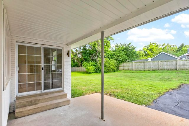644 Topeka Dr, Hermitage, TN 37076