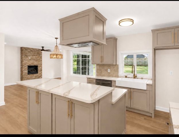 644 Topeka Dr, Hermitage, TN 37076