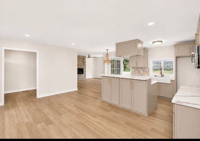 644 Topeka Dr, Hermitage, TN 37076
