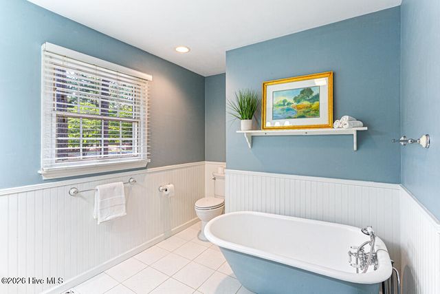 16 Bogie Drive, Whispering Pines, NC 28327