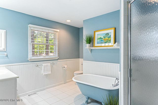16 Bogie Drive, Whispering Pines, NC 28327