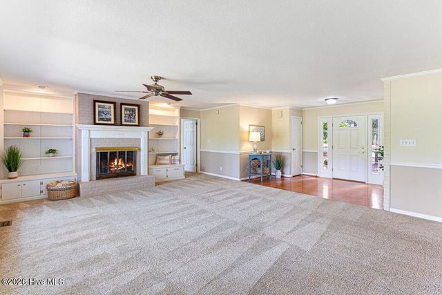 16 Bogie Drive, Whispering Pines, NC 28327