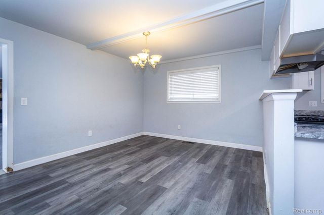 35085 Marina Drive, Sterling Heights, MI 48312