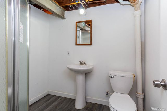 35085 Marina Drive, Sterling Heights, MI 48312