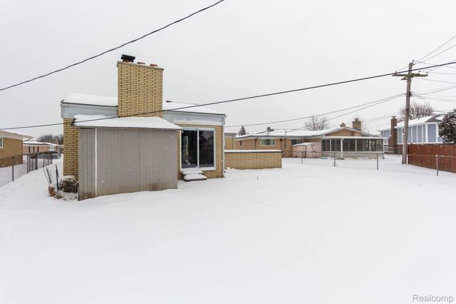 35085 Marina Drive, Sterling Heights, MI 48312