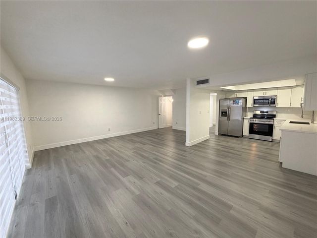 7155 W 2nd Way, Hialeah, FL 33014