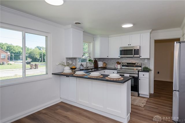 208 E Sunrise Avenue, Dayton, OH 45426