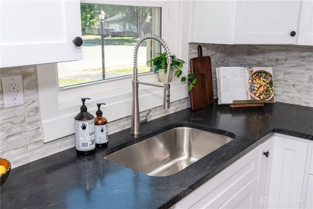 208 E Sunrise Avenue, Dayton, OH 45426