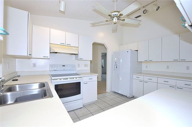 417 Pine Street, Sebastian, FL 32958