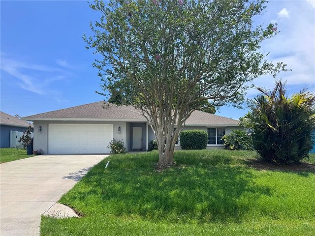 417 Pine Street, Sebastian, FL 32958