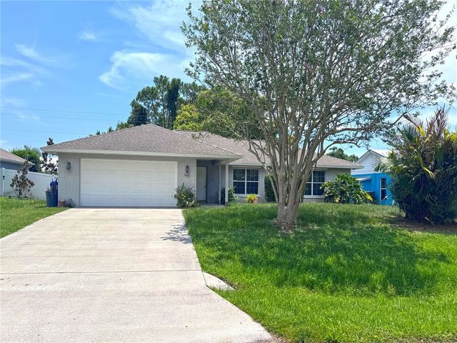 417 Pine Street, Sebastian, FL 32958