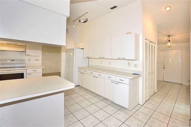 417 Pine Street, Sebastian, FL 32958