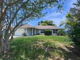 417 Pine Street, Sebastian, FL 32958