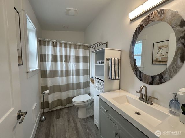 638 Rainbow Ct NE, Ocean Shores, WA 98569