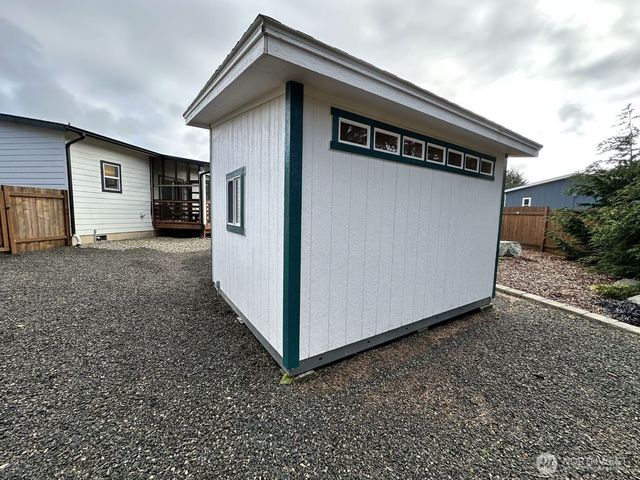 638 Rainbow Ct NE, Ocean Shores, WA 98569