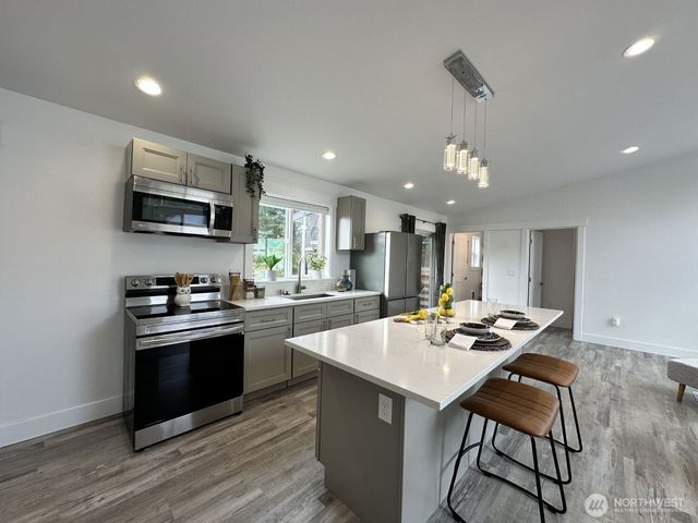 638 Rainbow Ct NE, Ocean Shores, WA 98569