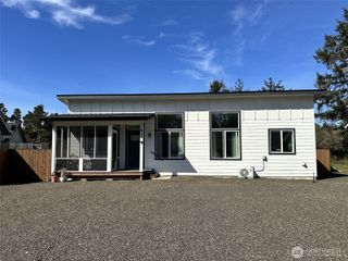 638 Rainbow Ct NE, Ocean Shores, WA 98569