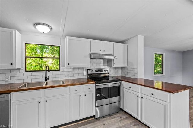 189 Sunset Drive, Thomasville, NC 27360