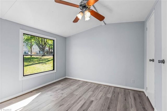 189 Sunset Drive, Thomasville, NC 27360