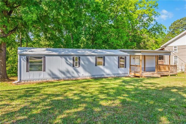 189 Sunset Drive, Thomasville, NC 27360