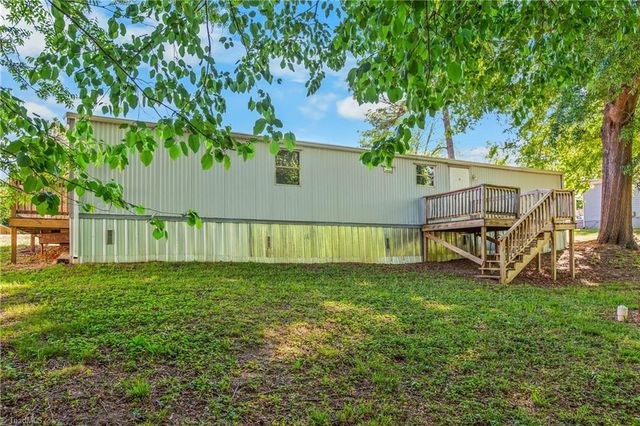 189 Sunset Drive, Thomasville, NC 27360