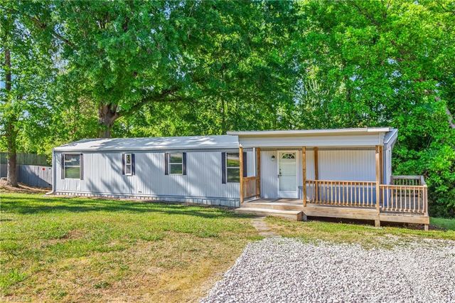189 Sunset Drive, Thomasville, NC 27360