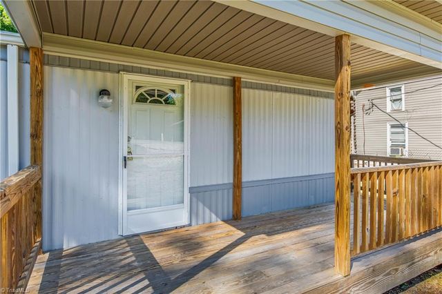 189 Sunset Drive, Thomasville, NC 27360