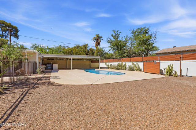 2817 E Croyden Street, Tucson, AZ 85716