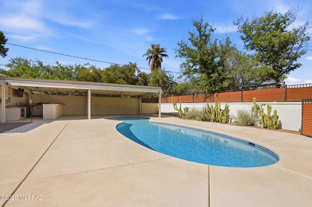 2817 E Croyden Street, Tucson, AZ 85716