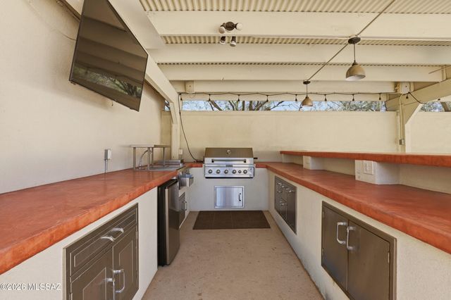 2817 E Croyden Street, Tucson, AZ 85716