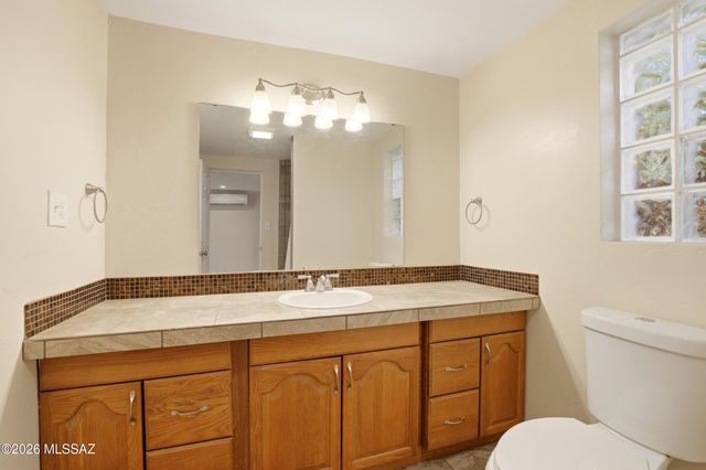 2817 E Croyden Street, Tucson, AZ 85716