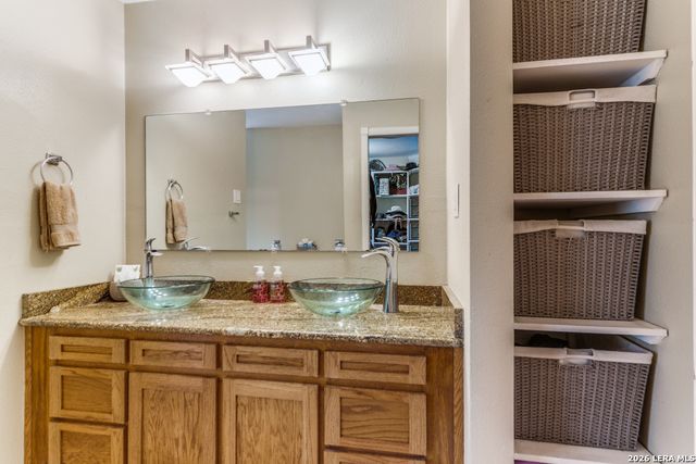 9106 SADDLE TRL, San Antonio, TX 78255