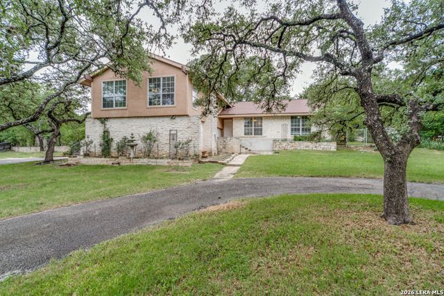 9106 SADDLE TRL, San Antonio, TX 78255
