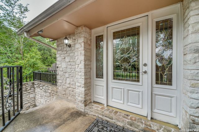 9106 SADDLE TRL, San Antonio, TX 78255