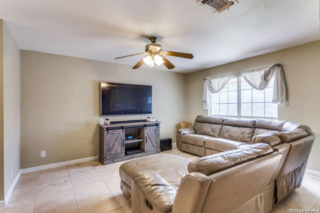 9106 SADDLE TRL, San Antonio, TX 78255