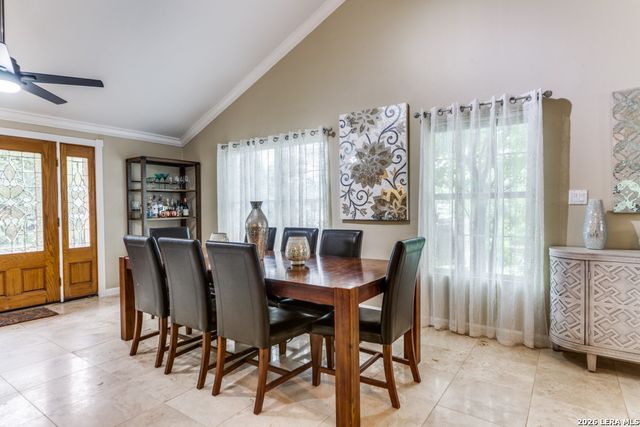 9106 SADDLE TRL, San Antonio, TX 78255