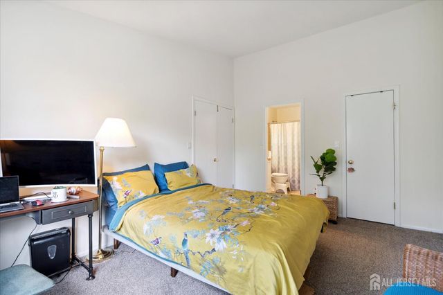 4073 Bayberry Court, South Brunswick, NJ 08852