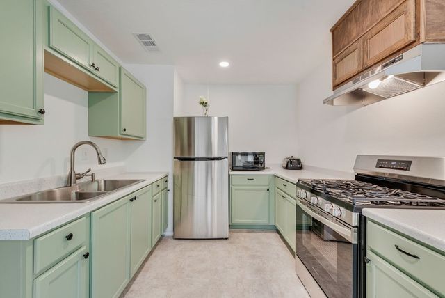 827 Taylor Street, Lancaster, TX 75134