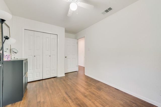 827 Taylor Street, Lancaster, TX 75134