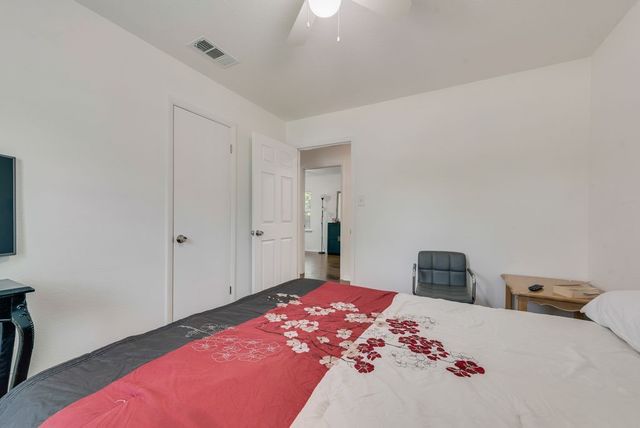 827 Taylor Street, Lancaster, TX 75134