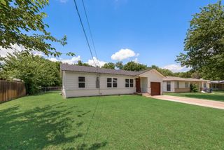 827 Taylor Street, Lancaster, TX 75134