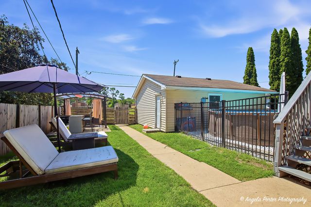 2714 Gilead Avenue, Zion, IL 60099