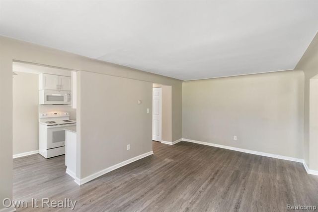 45845 Brownell Street, Utica, MI 48317