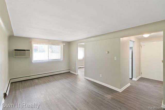 45845 Brownell Street, Utica, MI 48317