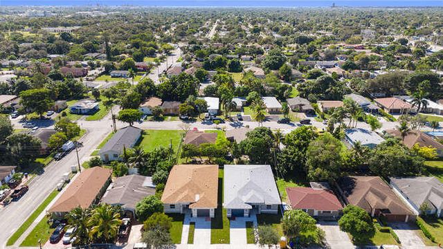 2908 NW 8th Court, Fort Lauderdale, FL 33311