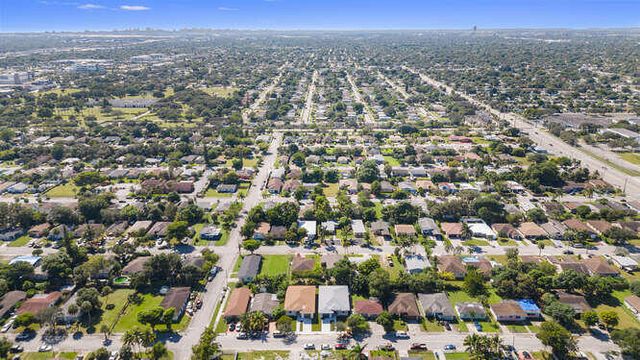 2908 NW 8th Court, Fort Lauderdale, FL 33311