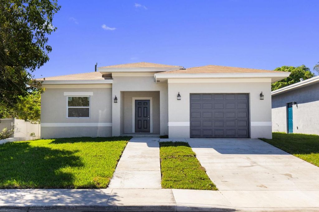 2908 NW 8th Court, Fort Lauderdale, FL 33311