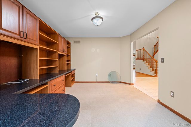 55206 Leonard Court, Shelby Charter Township, MI 48316