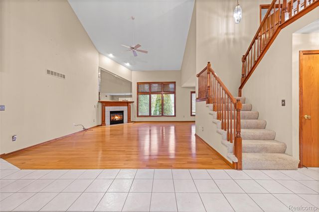 55206 Leonard Court, Shelby Charter Township, MI 48316